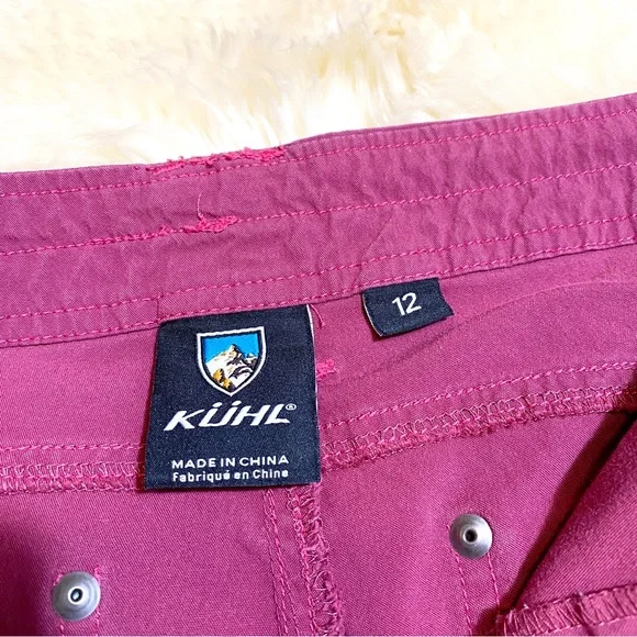 Kuhl Free Range Shorts 6 1/2" in Burgundy - Picture 4 of 10